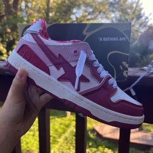 Bapesta sk8 pink on red